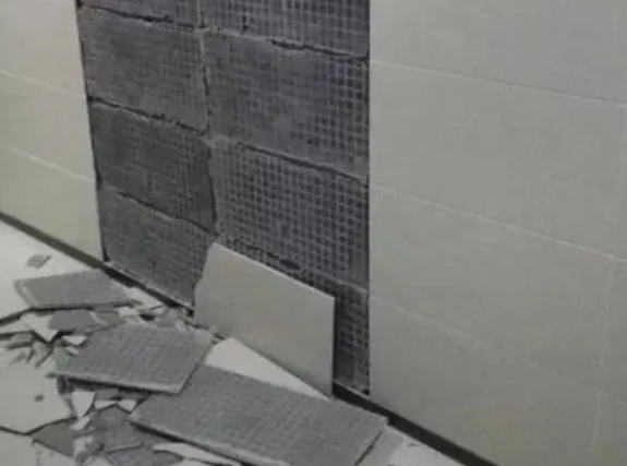 随州市瓷砖空鼓维修公司分享下随州市墙砖松动维修的知识